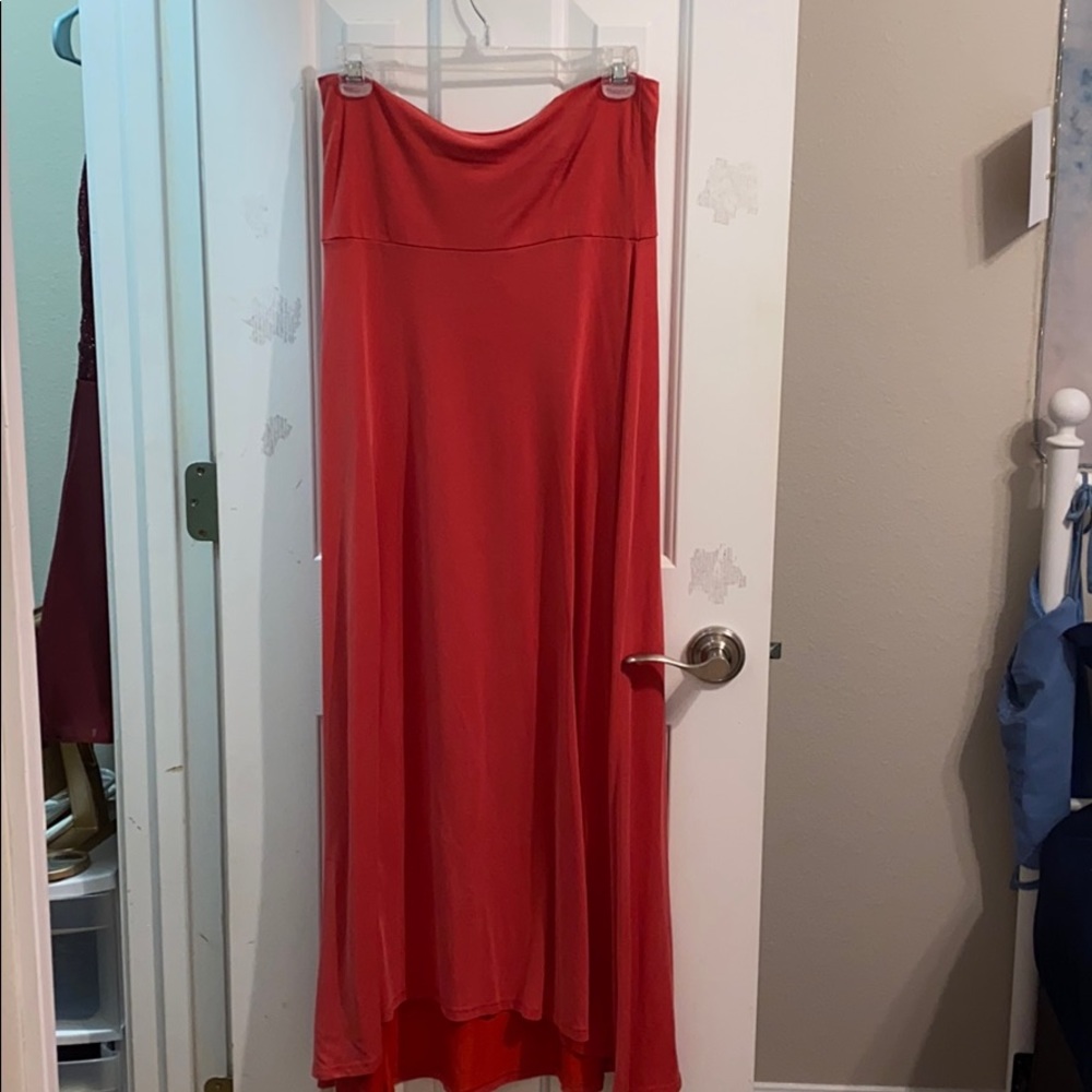 Long skirt.